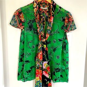 Alice+Olivia Jeannie Bow Collar Blouse. Green floral ornate pattern. Never Worn